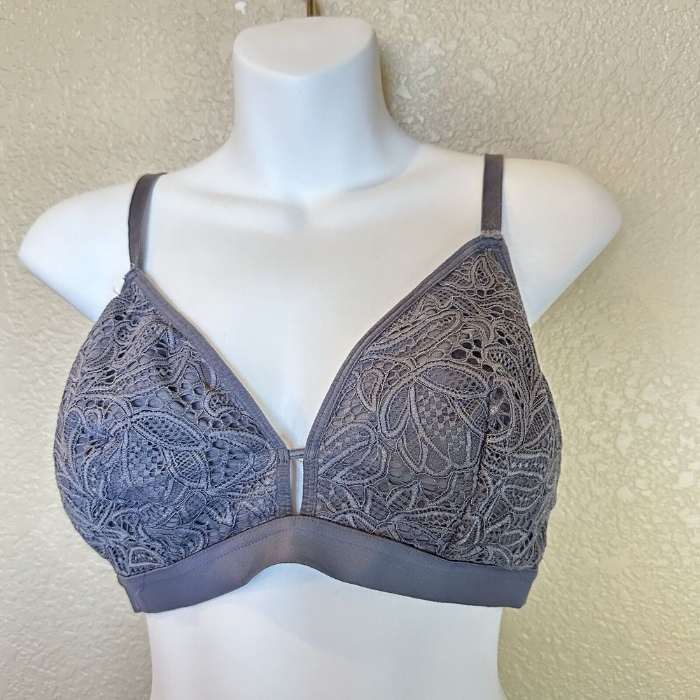 Lively Lace Bra in Gray